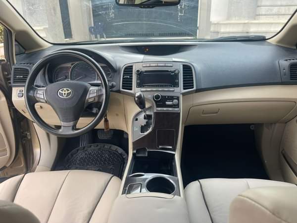 A picture of TOYOTA VENZA 2010 MODEL V4 WITH PANORAMIC SUNROOF WITH DUTY