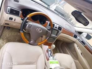 A picture of Lexus ES330 2004 model 4 sale Super Clean first body
