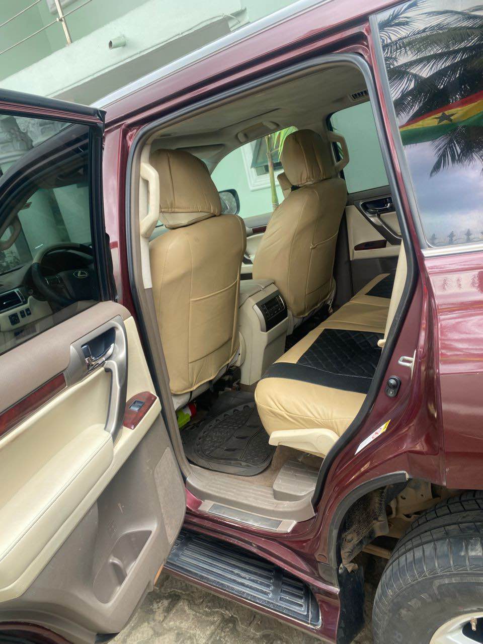 A picture of Lexus Gx470 2012