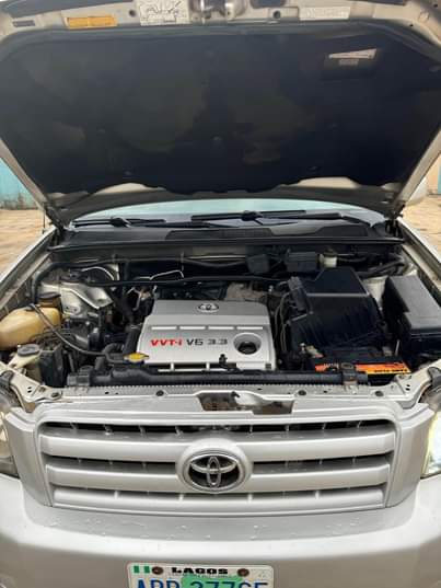 A picture of Barely Driven And Toks Standard 2006model Toyota Highlander Pure 1st