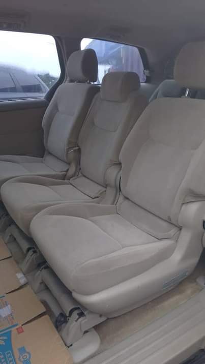 A picture of Toyota Sienna 2006