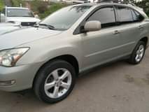 A picture of LEXUS RX330 2005 model very sharp car perfect engine perfect