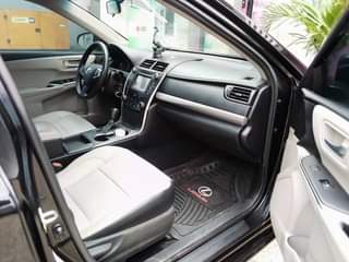 A picture of Toyota Camry tokunbo standard 2016 For sale Price 8 5