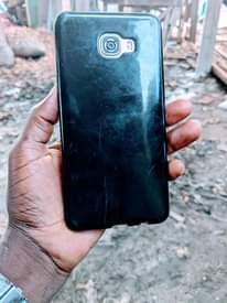A picture of Samsung Galaxy c7gb32ram3 inakrek kdgo wah 0657290360