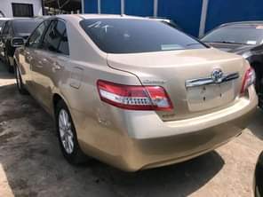 A picture of TOKUNBO Toyota Camry XLE YEAR MODEL 2010 TRANSMISSION Automatic CONDITION