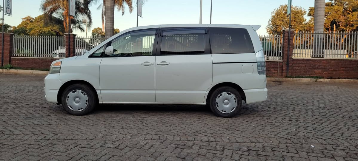 used toyota noah
