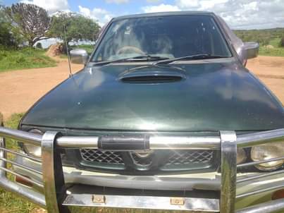 A picture of Nissan Mistral
