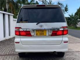 A picture of Alphard 15 800 000