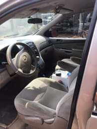 A picture of Toyota Sienna everything working perfectly including Ac super chilling 3
