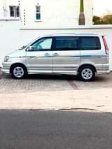 A picture of TOYOTA NOAH SR40 BEI MILLION 14 7