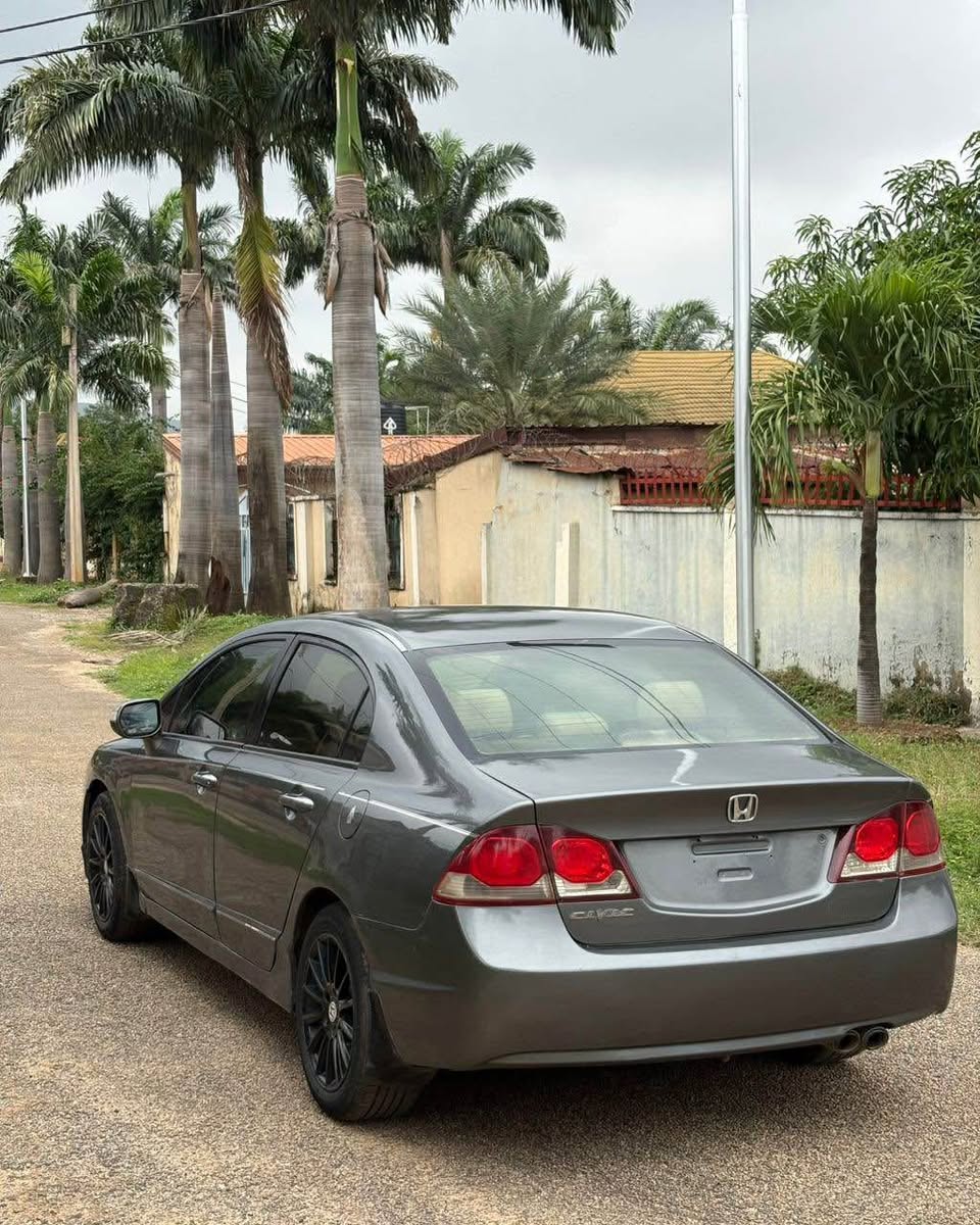 A picture of Honda Civic 2008