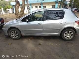 A picture of 307 Peugeot