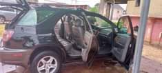 A picture of Lexus RX 300