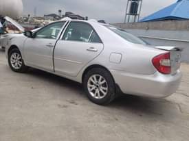 A picture of REG CAMRY 04 LE