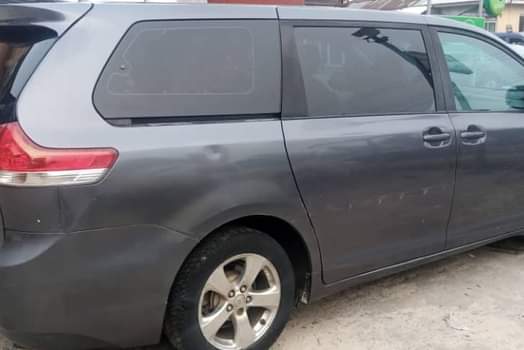 A picture of TOYOTA SIENNA 2012 BAD GEAR SOUND ENGINE N AC CHILLING