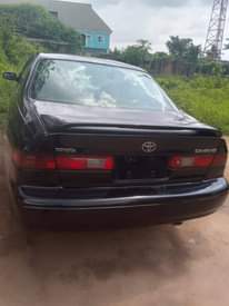 A picture of 2000 Toyota Camry tiny light