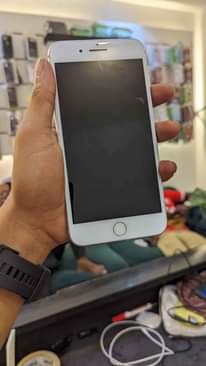 A picture of iPhone 7 kwa 260 000