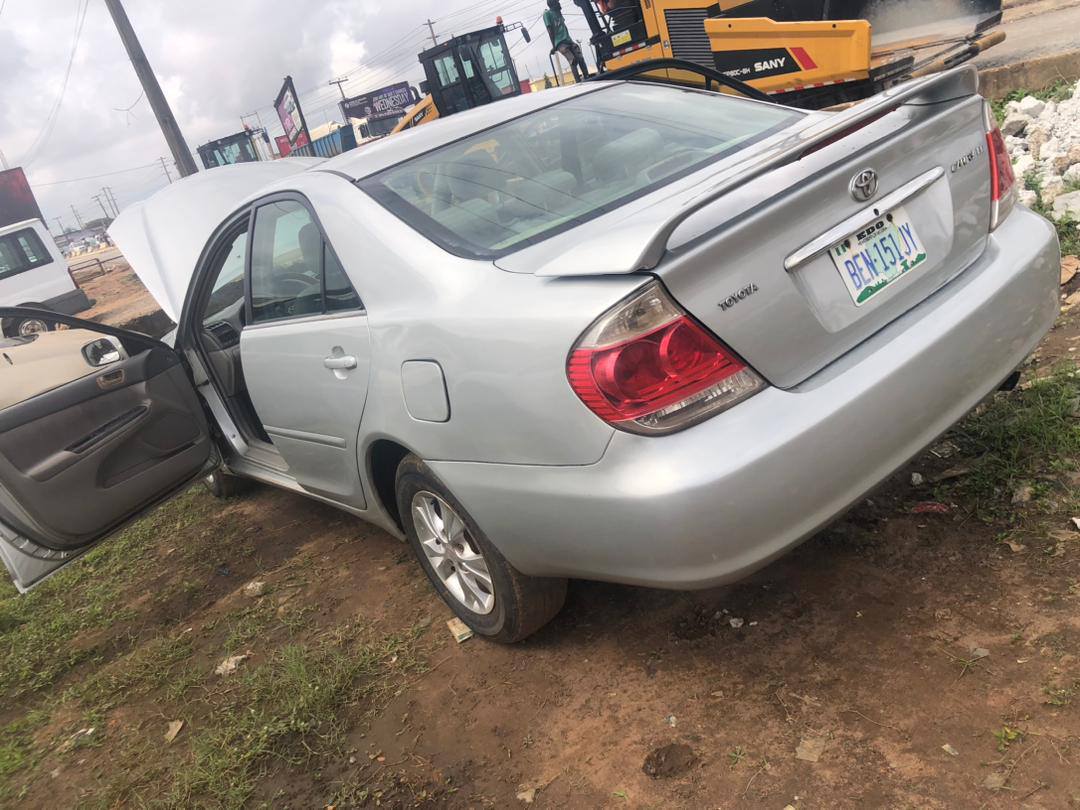 A picture of Tok standard 2005 Toyota Camry