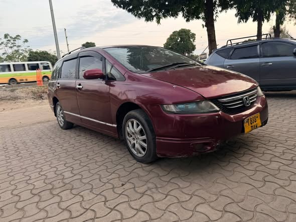 A picture of Honda Odyssey Full A c Bei 4 8M Location 0783360709