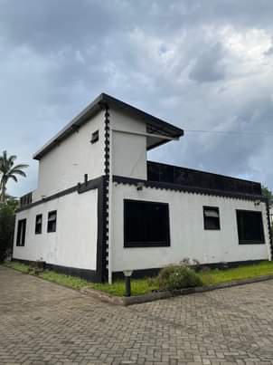 houses runda