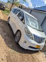 A picture of Toyota Alphard new