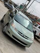 A picture of Distress sale Tokunbo 2008 sienna For 5m Settle agent 60k