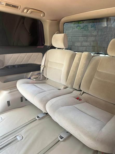A picture of Toyota Alphard