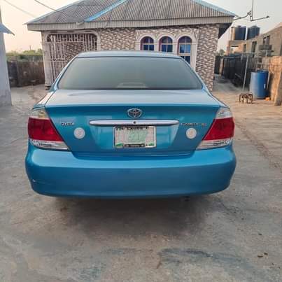 A picture of Toyota Camry 06 baked on first body everything is working
