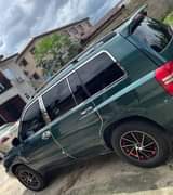 A picture of Registered Toyota Highlander 2004 model available for sale car is