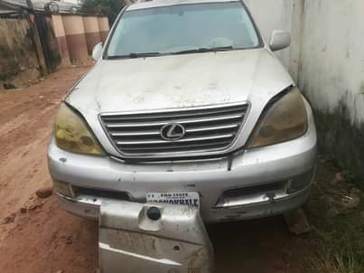 A picture of DEALER MARKET Gx470 pure first body Engine gear ac untouched