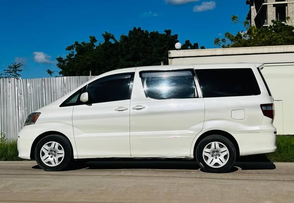 A picture of Toyota Alphard Whatsapp 0712690760 PriceBei 13 8mil 2AzCc 2360 Full