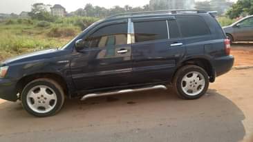 A picture of 2004 Toyota Highlander
