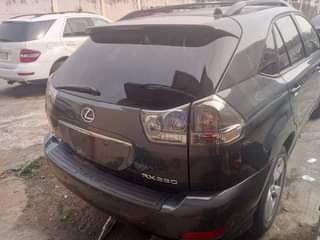 A picture of Tokunbo Lexus Rx330 2005 model