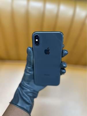A picture of IPHONE X PLAIN