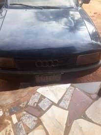 A picture of 1998 Audi 80