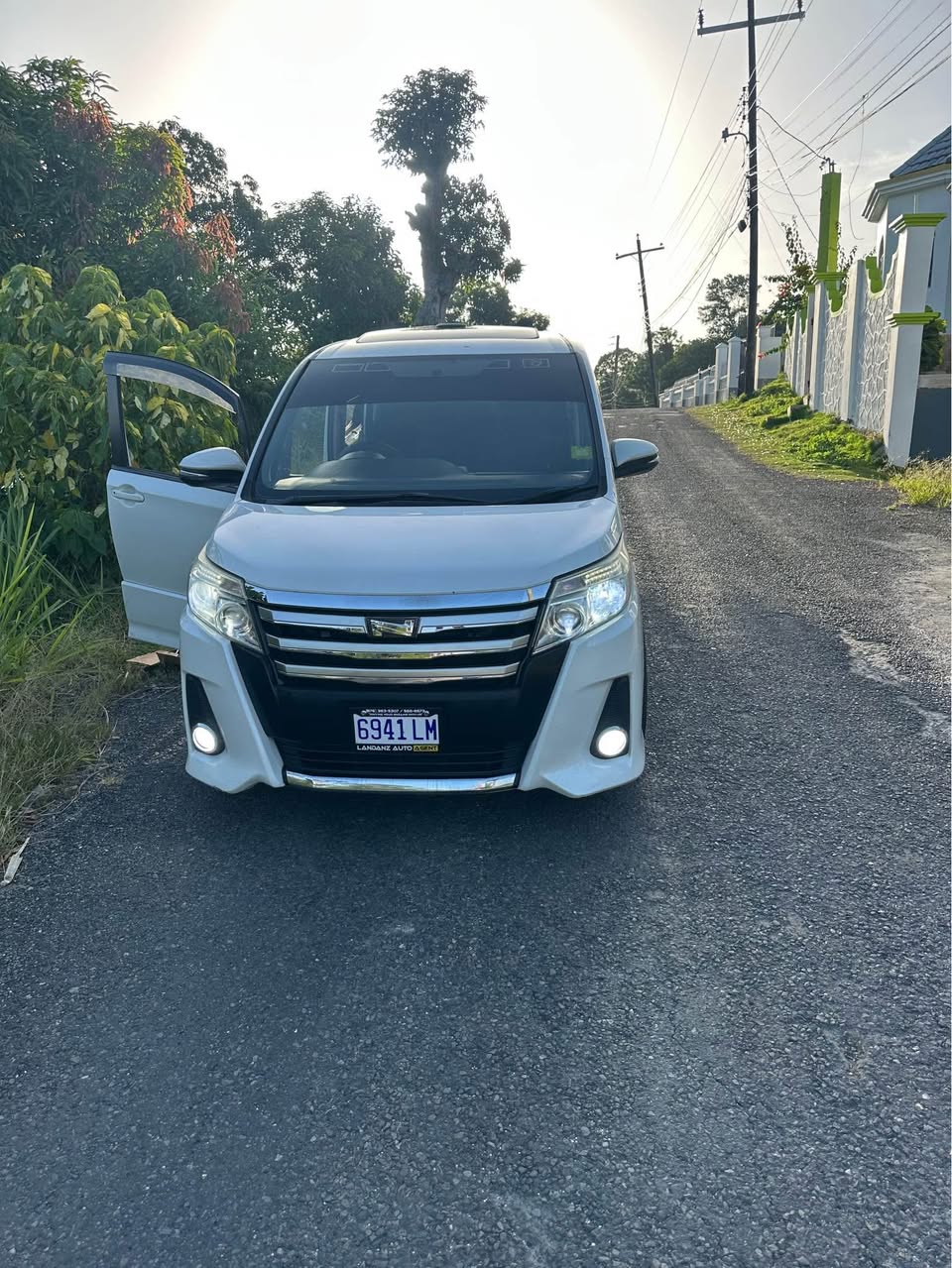 used toyota noah
