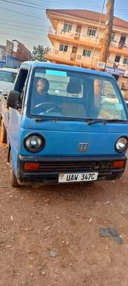 A picture of Quick for sale car 6M please call me or wtp