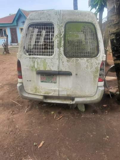 A picture of car scrab
