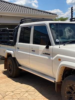 toyota land cruiser