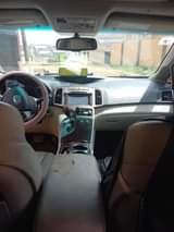 A picture of TOYOTA VENZA 2010