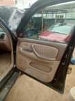 A picture of Toyota sequoia 2003