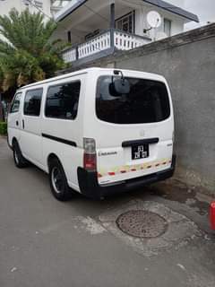 used nissan caravan