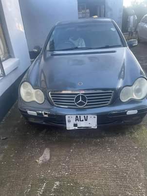 mercedes benz c200