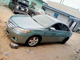 A picture of Toyota Camry spider 2010 model Silent Engine Smooth gear transmission