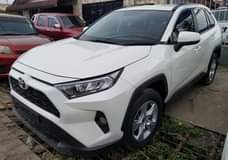 A picture of 2020 TOYOTA RAV4