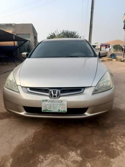 A picture of Honda Accord EOD 2004 model