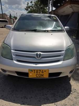 A picture of TOYOTA I ST on sale YEARS 2004 Odo meter 1005