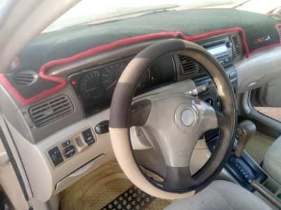 A picture of Toyota LE 2006