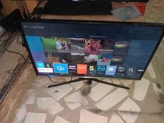 A picture of Samsung 32 Smart Tv