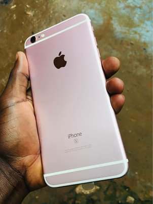 A picture of iPhone 6s 64Gb at 170k